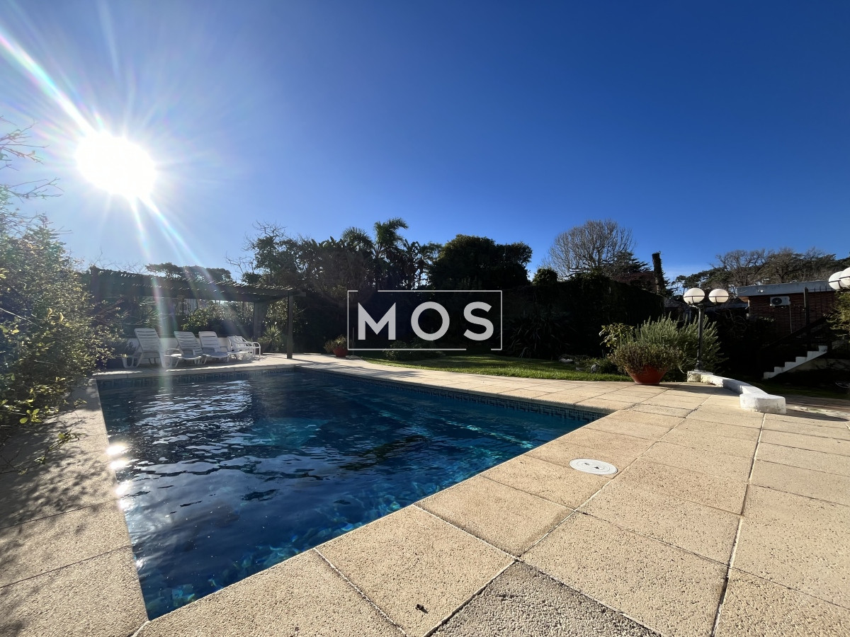 Casa ID.2535 - Casa en Mansa, 3 dormitorios 