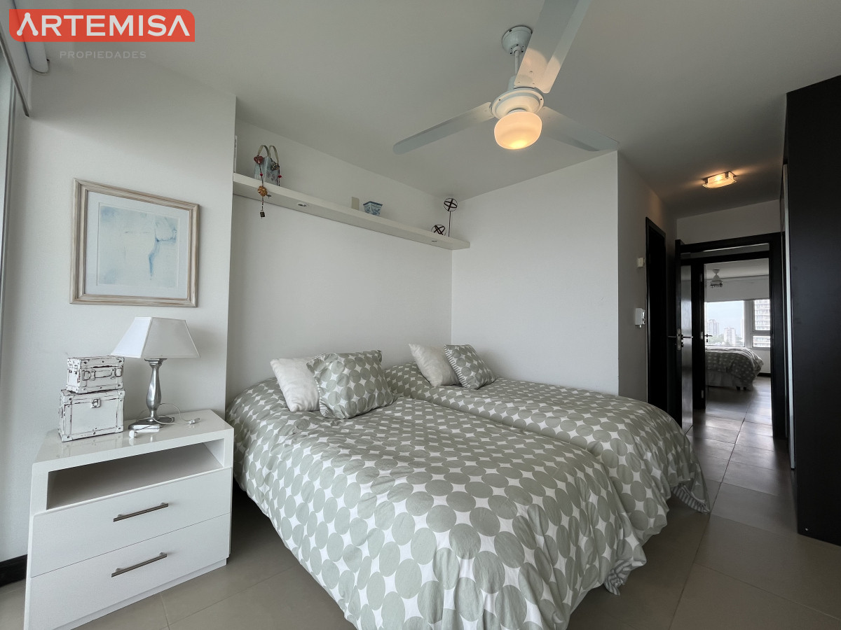 Apartamento ID.662 - Amplio apartamento en venta en torre con servicios 