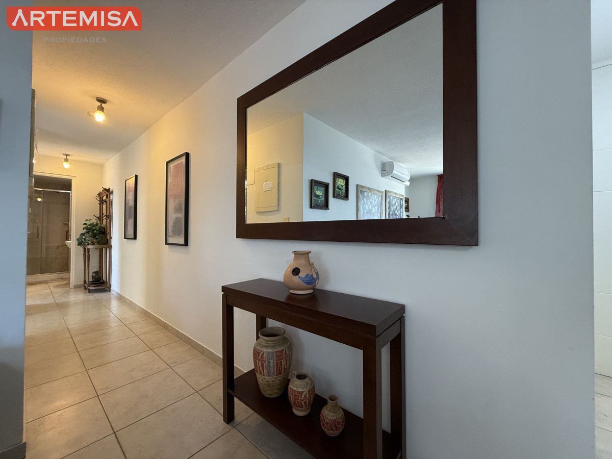 Apartamento ID.667 - edificio Torre O en playa brava.