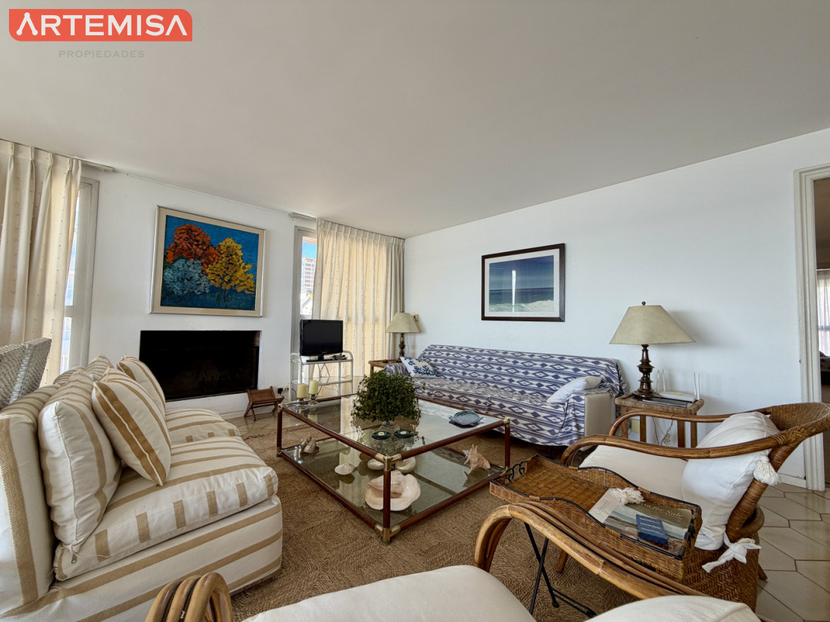 Apartamento ID.814 - Apartamento en Venta – Edificio Brioni, Punta del Este