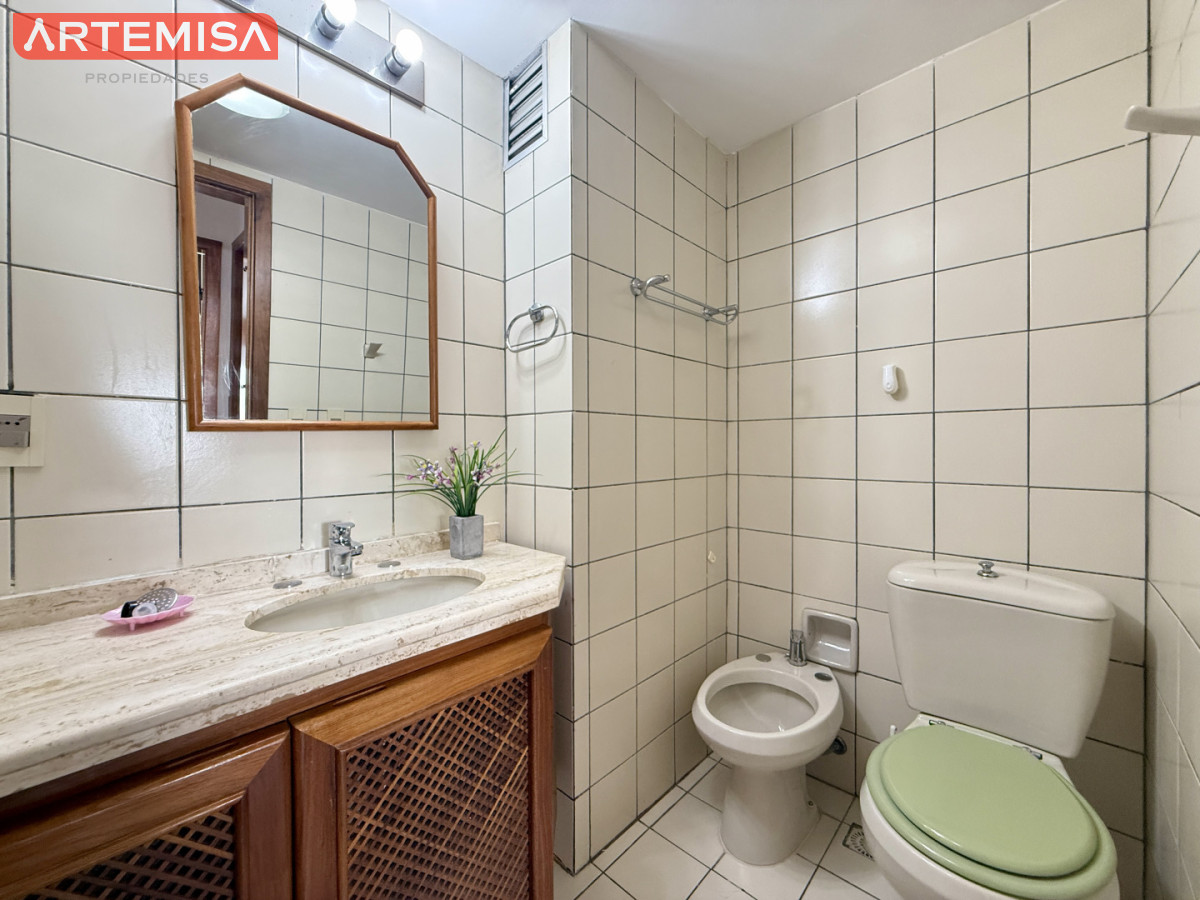 Apartamento ID.910 - Apartamento en venta en Edificio Cap Bretón  Av. Roosevelt y Av. Biarritz