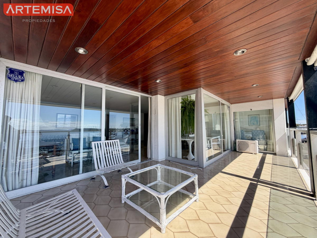 Apartamento ID.814 - Apartamento en Venta – Edificio Brioni, Punta del Este