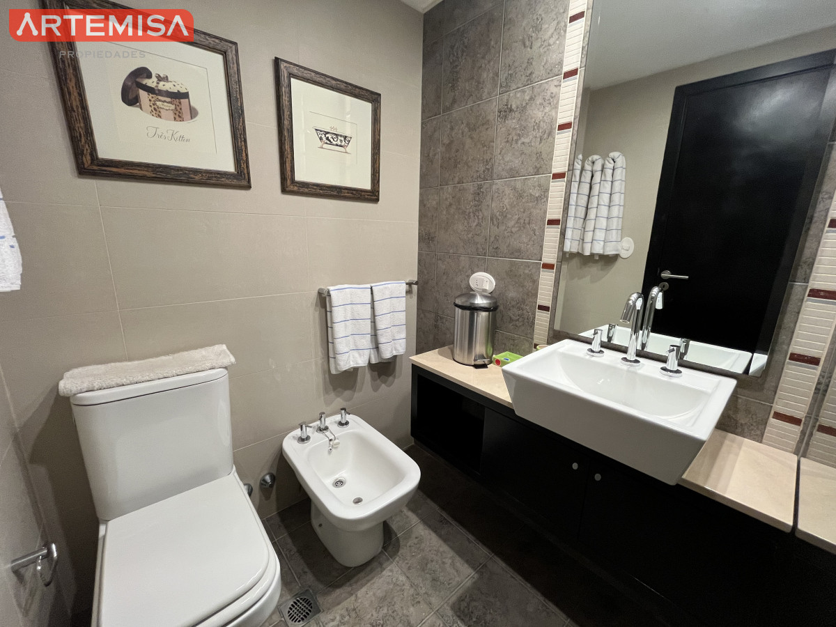 Apartamento ID.662 - Amplio apartamento en venta en torre con servicios 