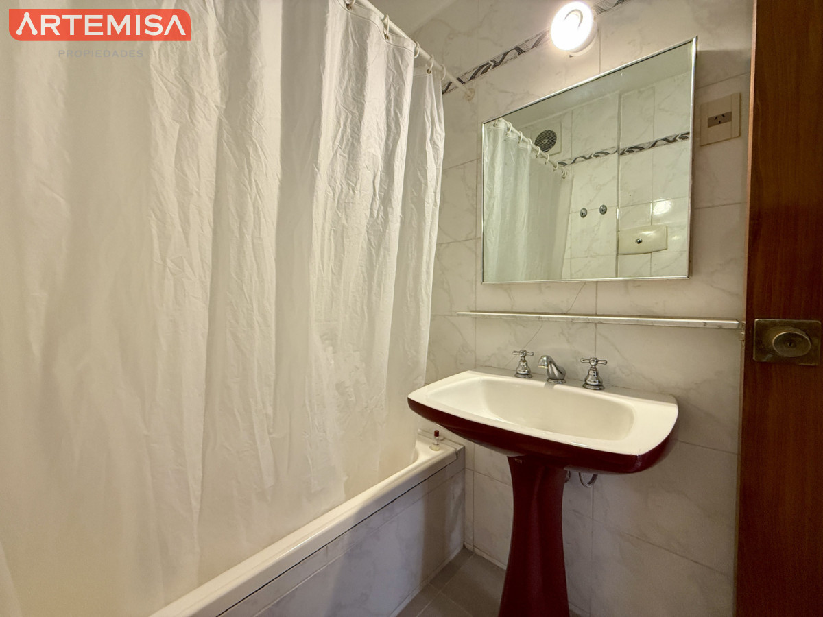 Apartamento ID.897 - EN PLENO CENTRO CERCA DE PLAYA BRAVA Y MANSA 