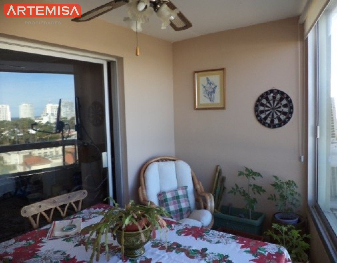 Apartamento ID.856 - bicado sobre la Avda. ROOSVELT, estratégicamente a metros del Punta Shopping  ESCUCHA OFERTAS