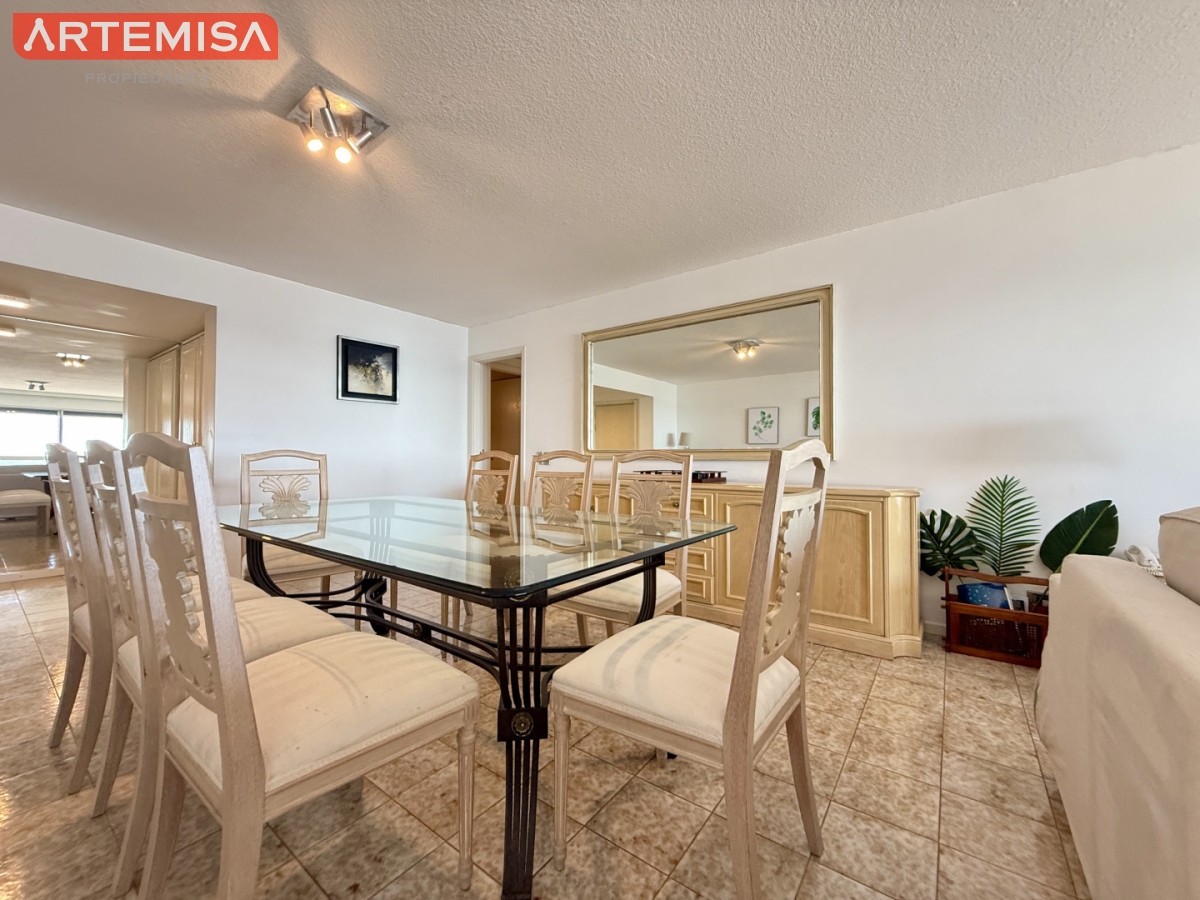 Apartamento ID.909 - Alquiler temporal  Torre El Torreón  Punta del Este