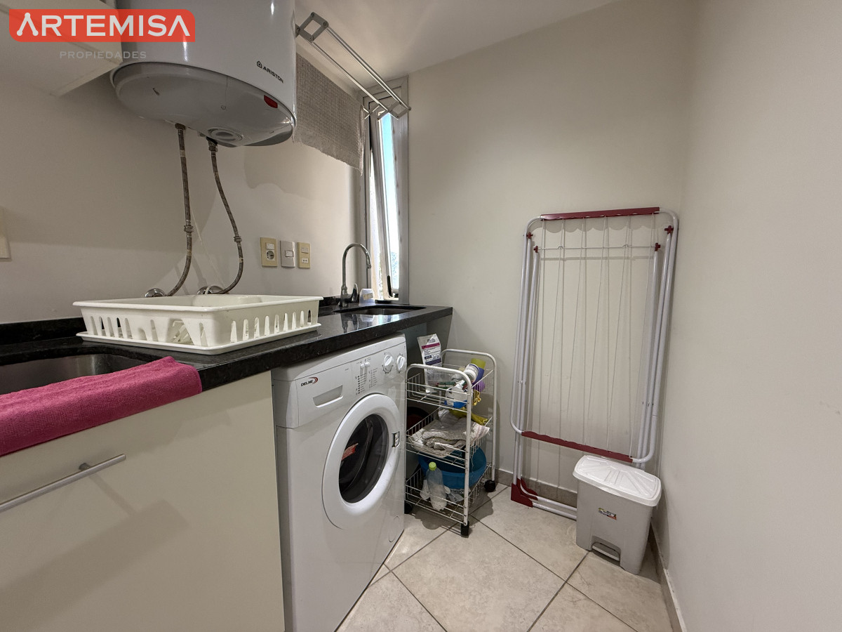 Apartamento ID.667 - edificio Torre O en playa brava.