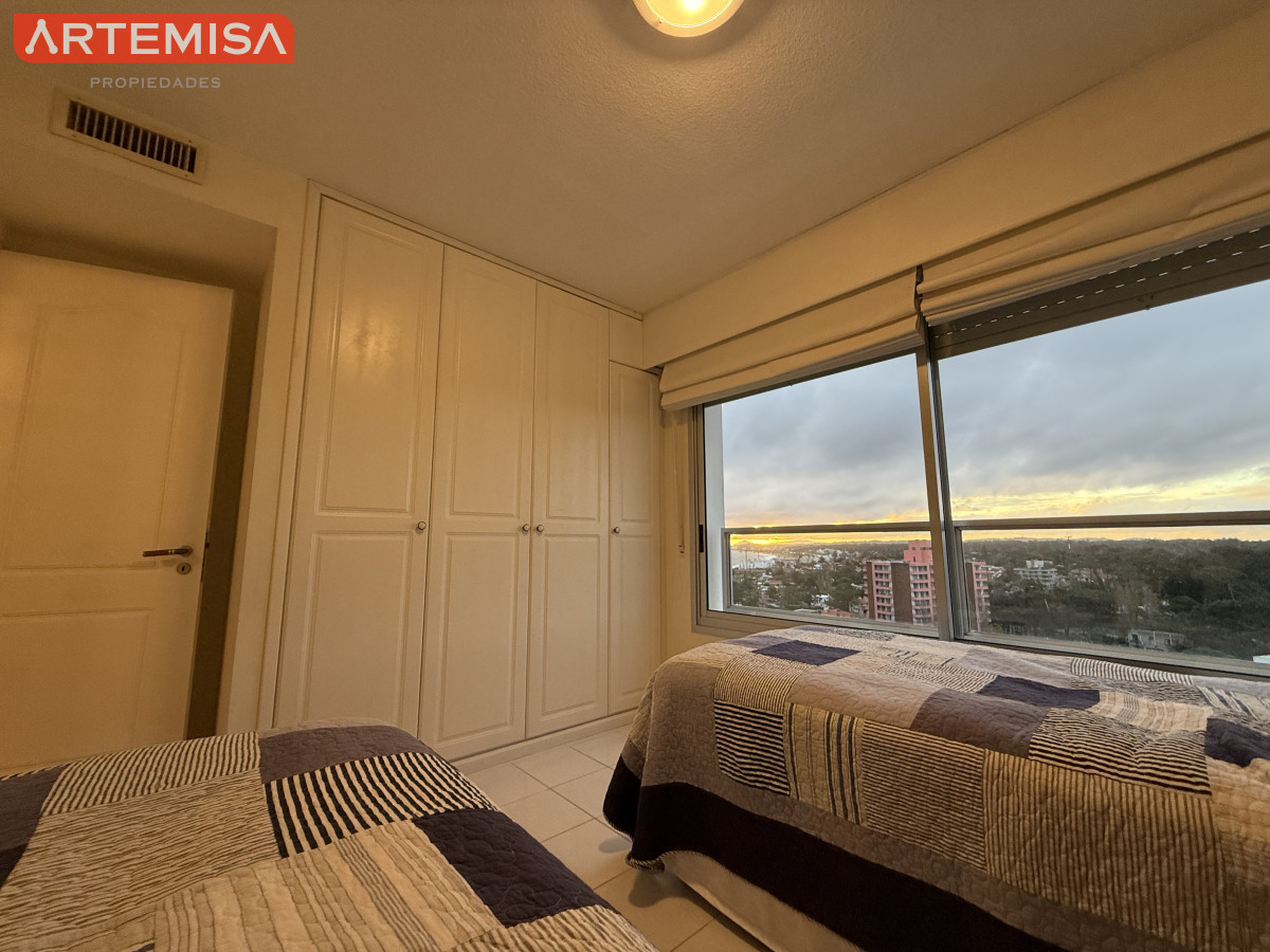 Apartamento ID.853 - Alquiler Temporal  Lincoln Center Punta del Este
