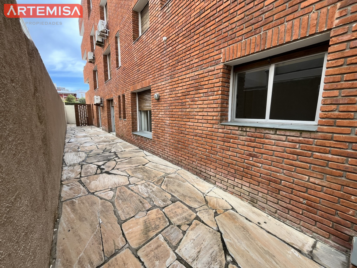 Apartamento ID.692 - Excelente propiedad en primera linea de playa brava 