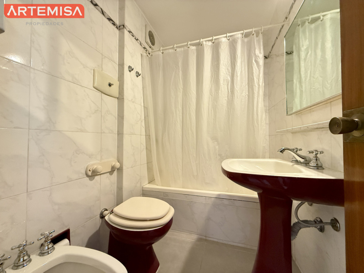 Apartamento ID.897 - EN PLENO CENTRO CERCA DE PLAYA BRAVA Y MANSA 