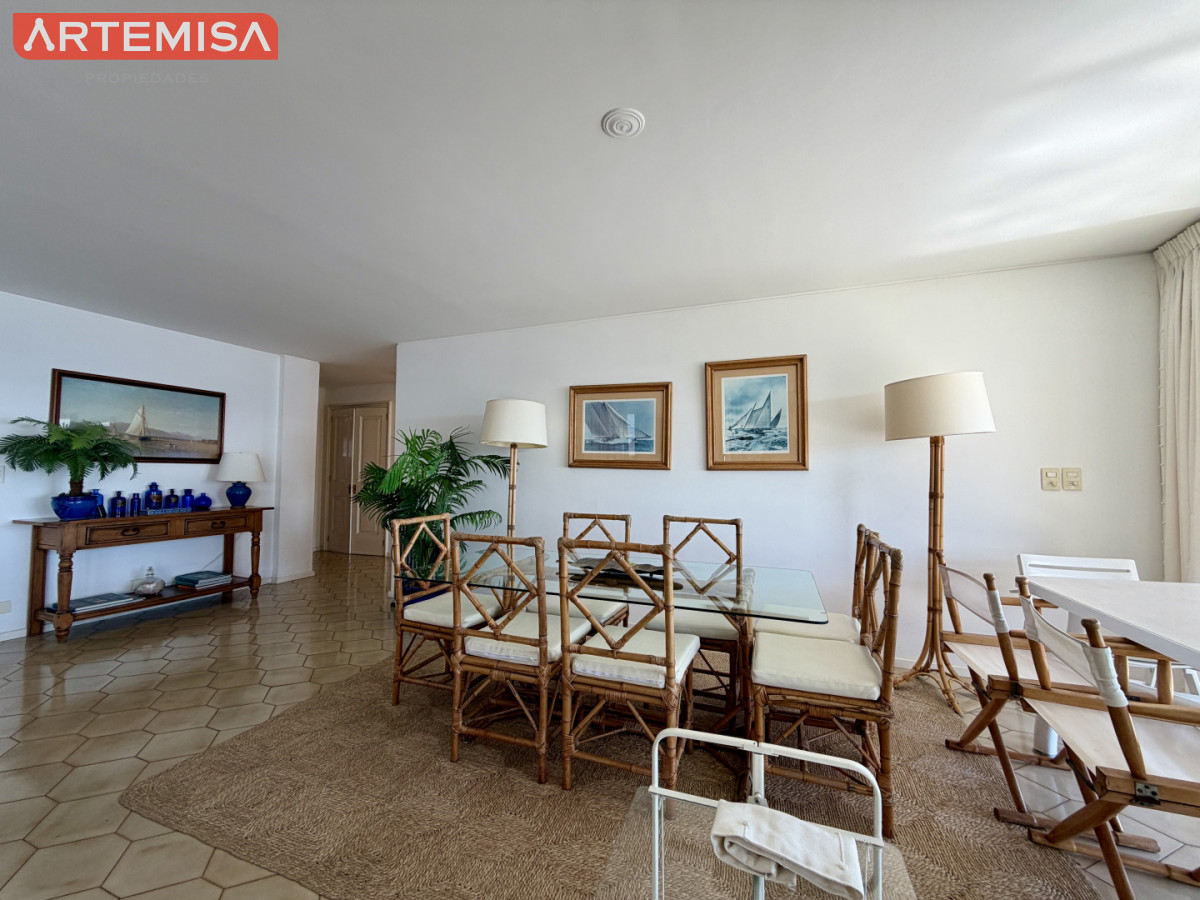 Apartamento ID.814 - Apartamento en Venta – Edificio Brioni, Punta del Este