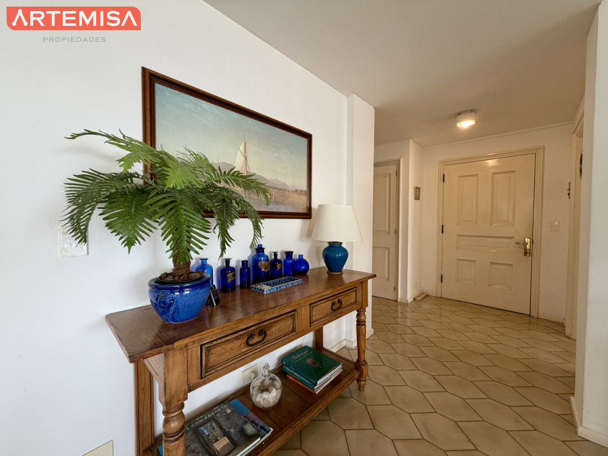 Apartamento ID.814 - Apartamento en Venta – Edificio Brioni, Punta del Este