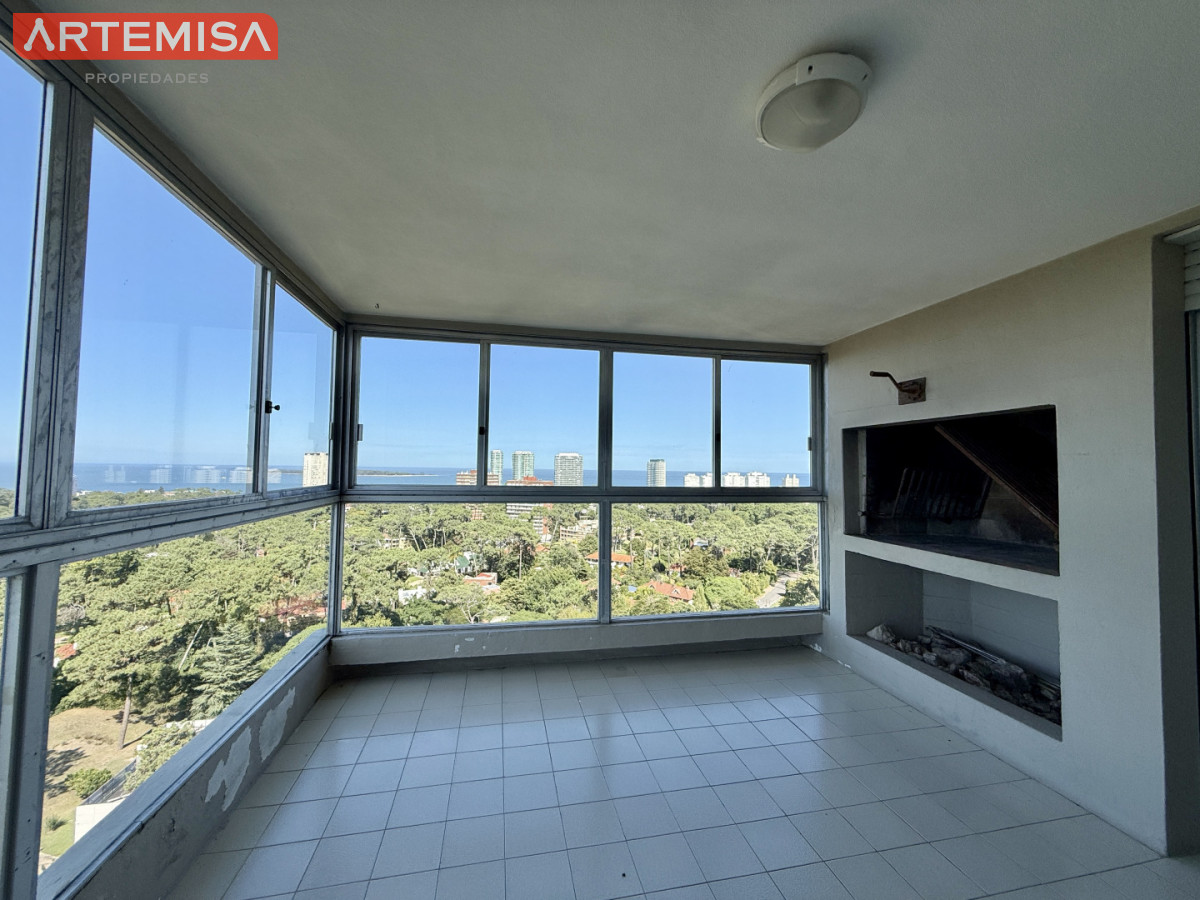 Apartamento ID.911 - Venta de Apartamento  Parquemar Bosque  Parada 15 de Av. Roosevelt, Punta del Este