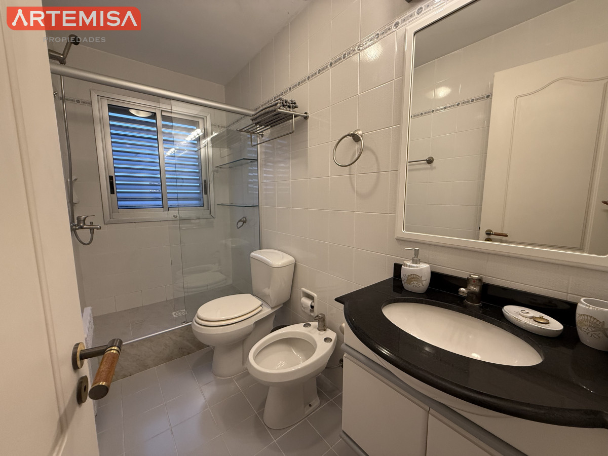 Apartamento ID.853 - Alquiler Temporal  Lincoln Center Punta del Este