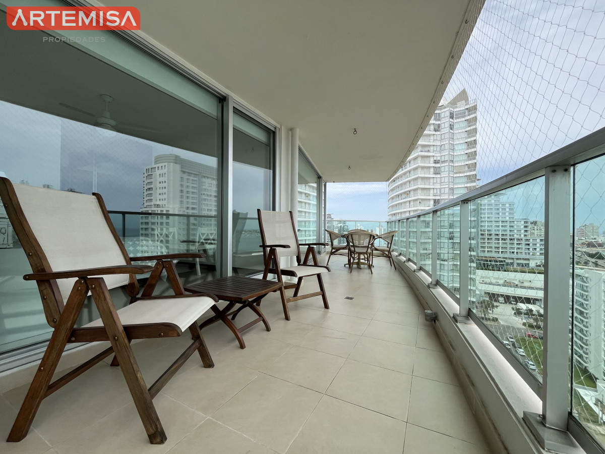 Apartamento ID.662 - Amplio apartamento en venta en torre con servicios 