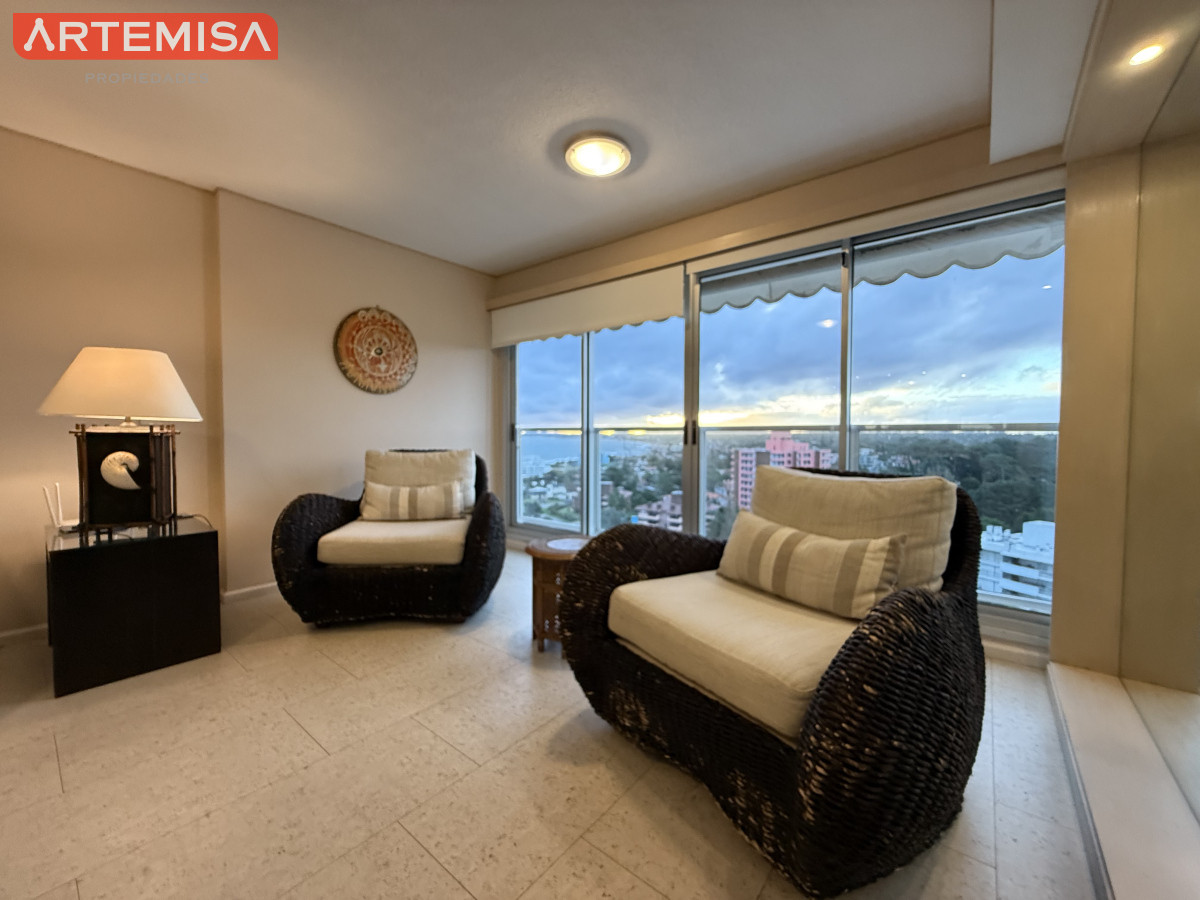Apartamento ID.853 - Alquiler Temporal  Lincoln Center Punta del Este