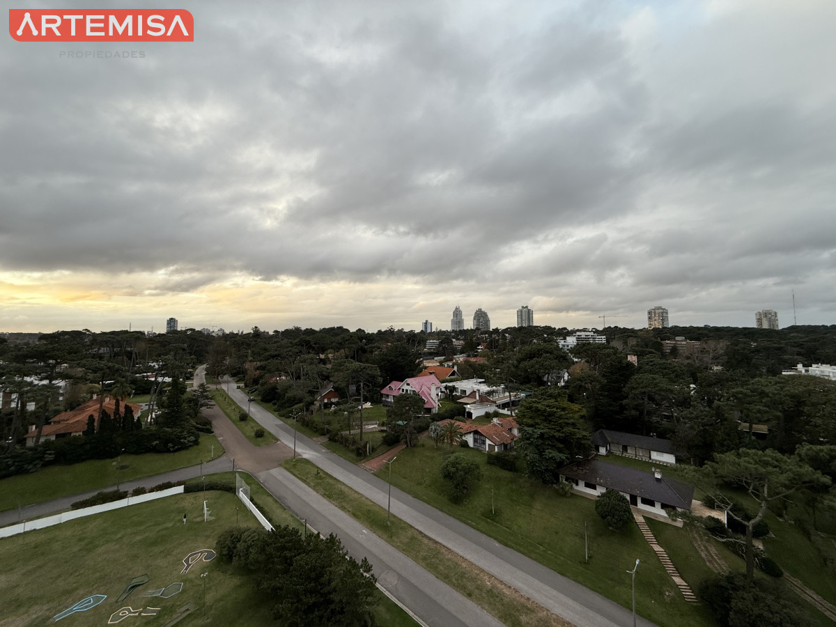 Apartamento ID.853 - Alquiler Temporal  Lincoln Center Punta del Este