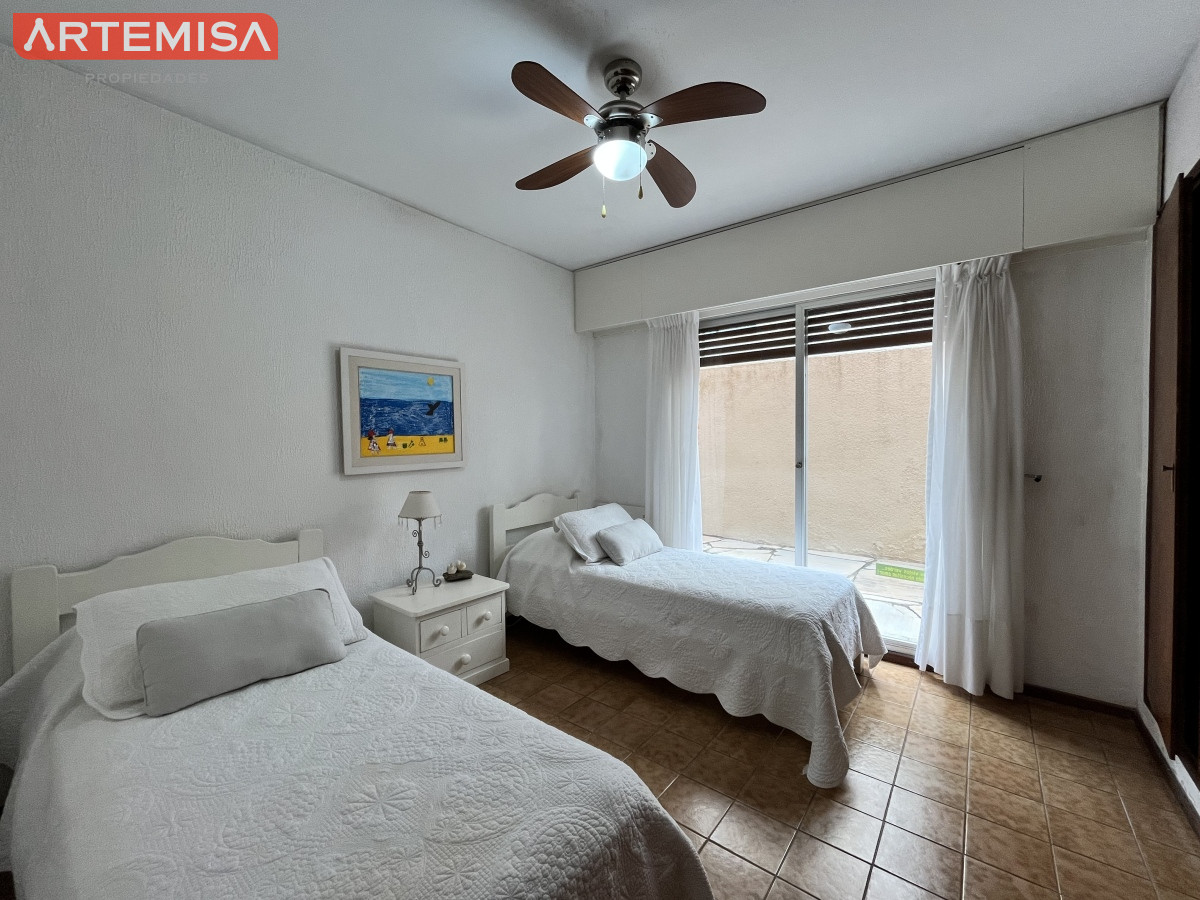 Apartamento ID.692 - Excelente propiedad en primera linea de playa brava 