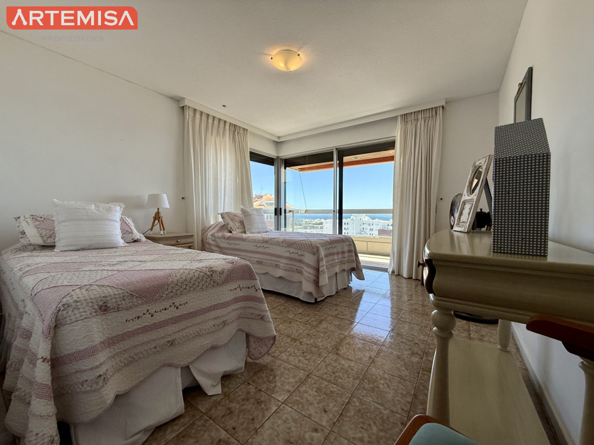 Apartamento ID.909 - Alquiler temporal  Torre El Torreón  Punta del Este