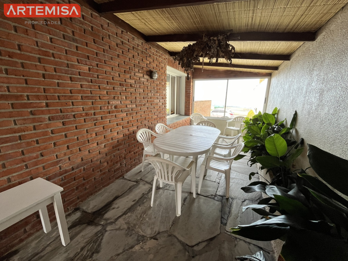 Apartamento ID.692 - Excelente propiedad en primera linea de playa brava 