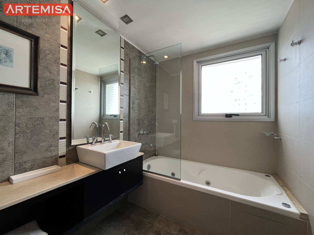 Apartamento ID.662 - Amplio apartamento en venta en torre con servicios 
