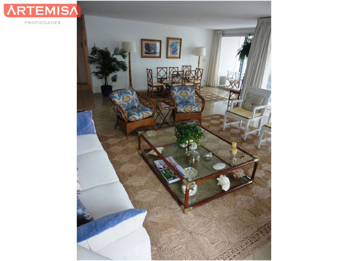 Apartamento ID.814 - Apartamento en Venta – Edificio Brioni, Punta del Este
