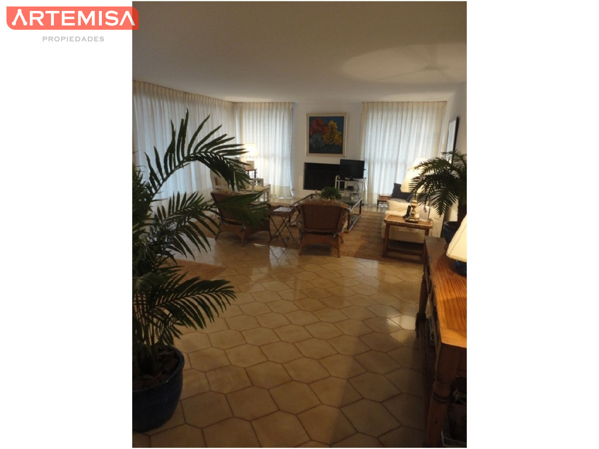 Apartamento ID.814 - Apartamento en Venta – Edificio Brioni, Punta del Este