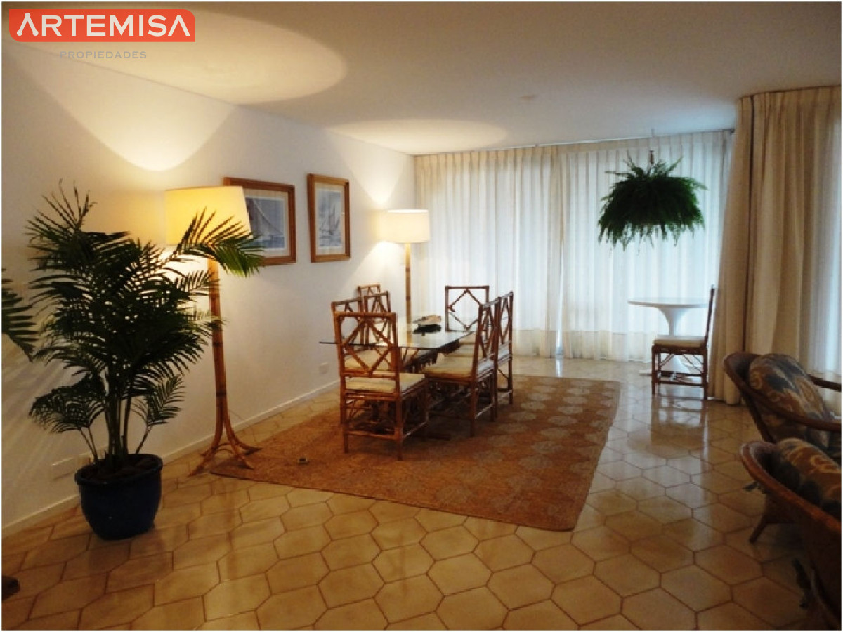 Apartamento ID.814 - Apartamento en Venta – Edificio Brioni, Punta del Este