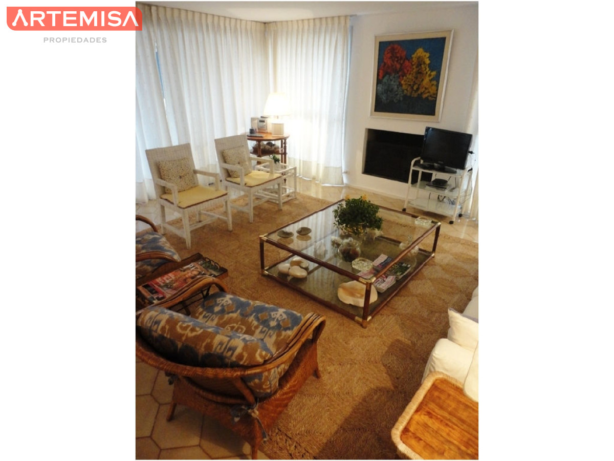 Apartamento ID.814 - Apartamento en Venta – Edificio Brioni, Punta del Este