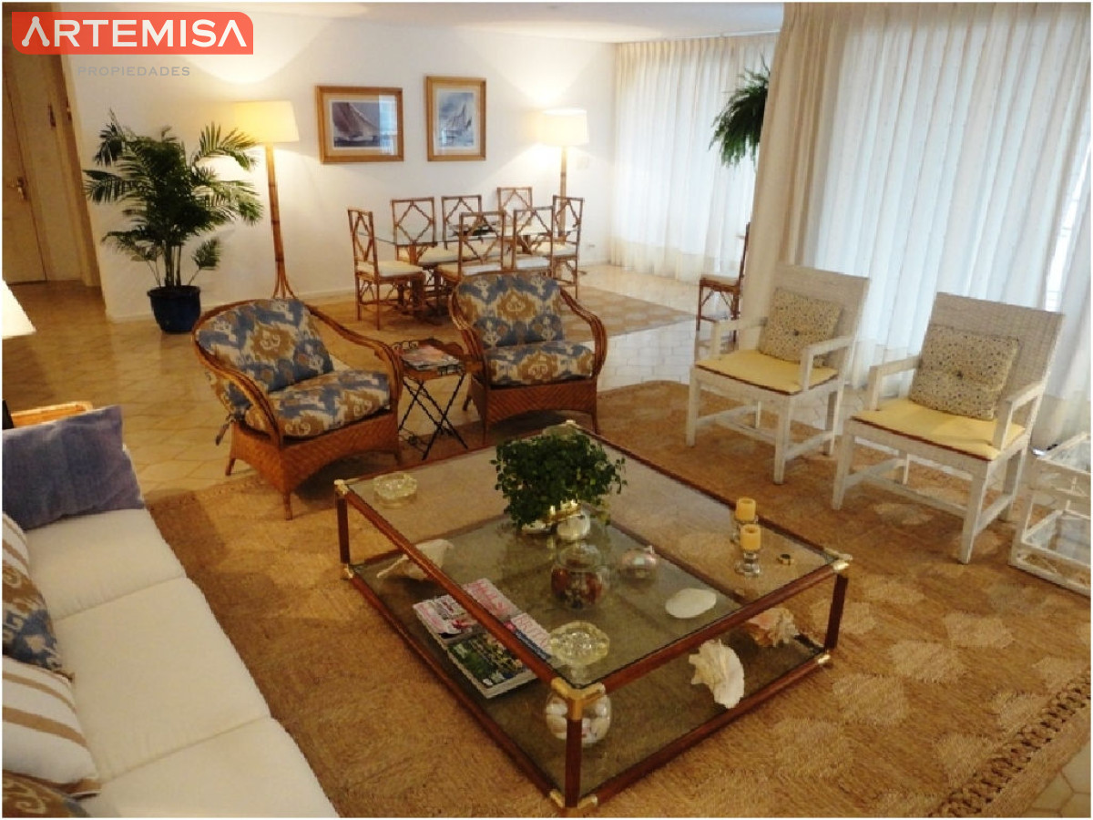 Apartamento ID.814 - Apartamento en Venta – Edificio Brioni, Punta del Este
