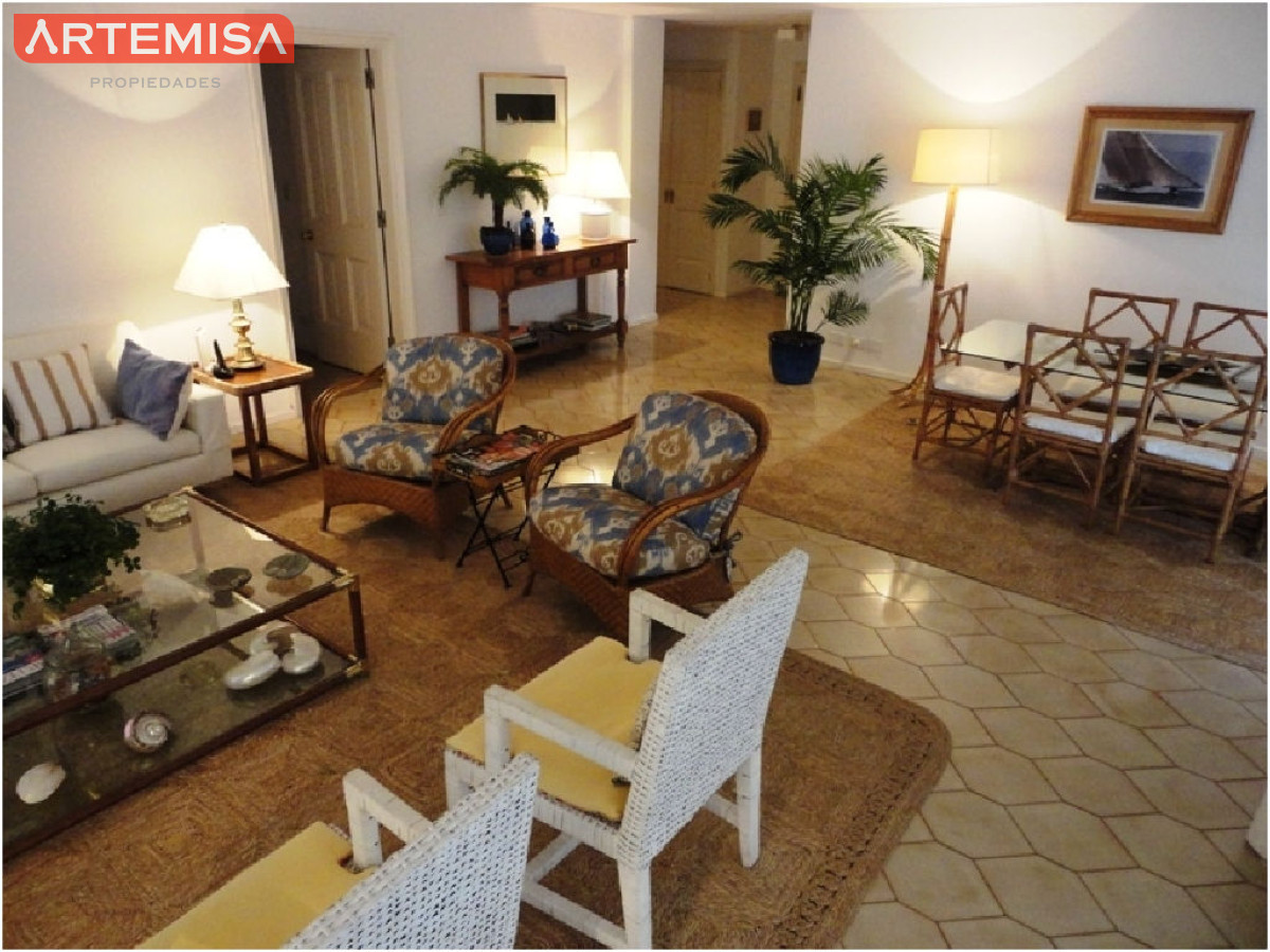 Apartamento ID.814 - Apartamento en Venta – Edificio Brioni, Punta del Este