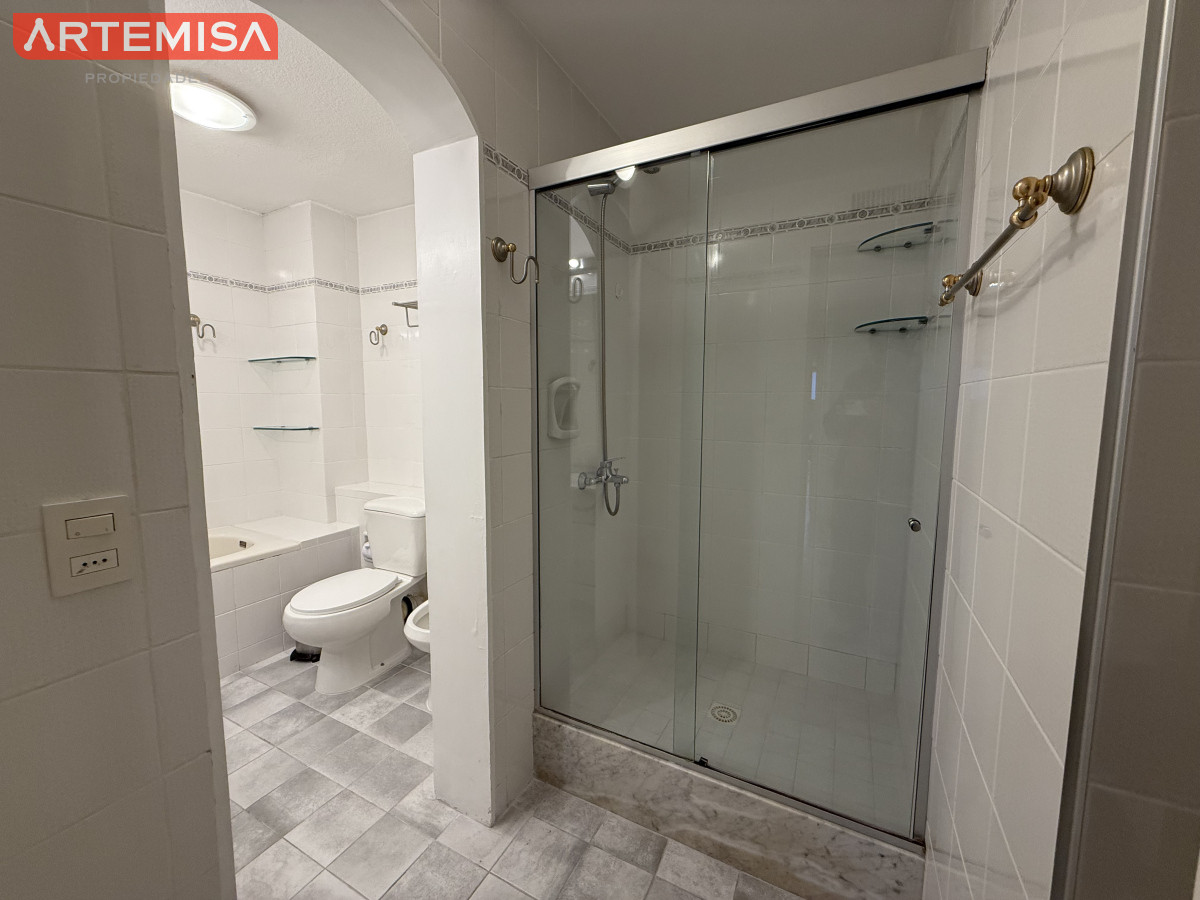 Apartamento ID.853 - Alquiler Temporal  Lincoln Center Punta del Este