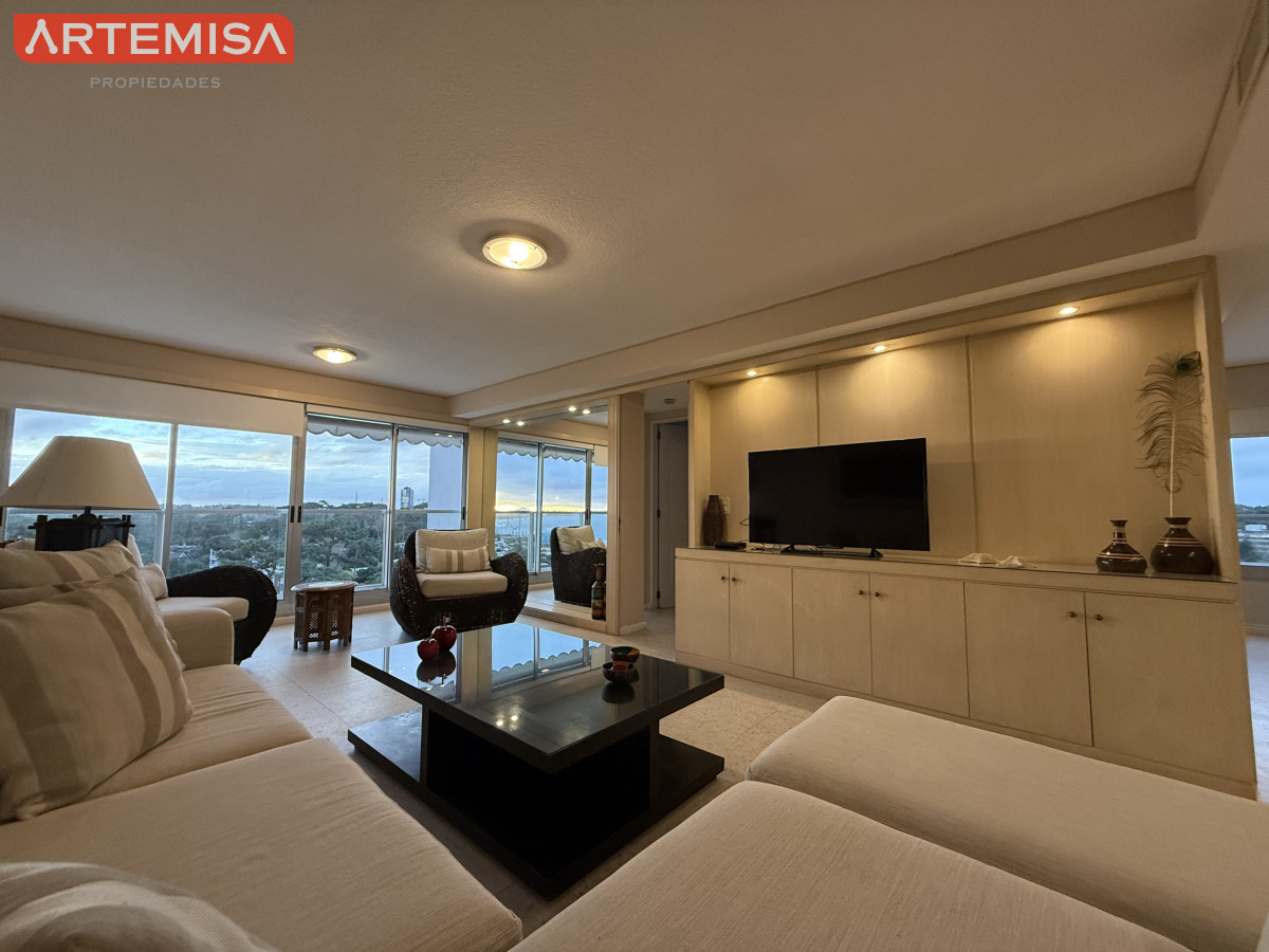 Apartamento ID.853 - Alquiler Temporal  Lincoln Center Punta del Este