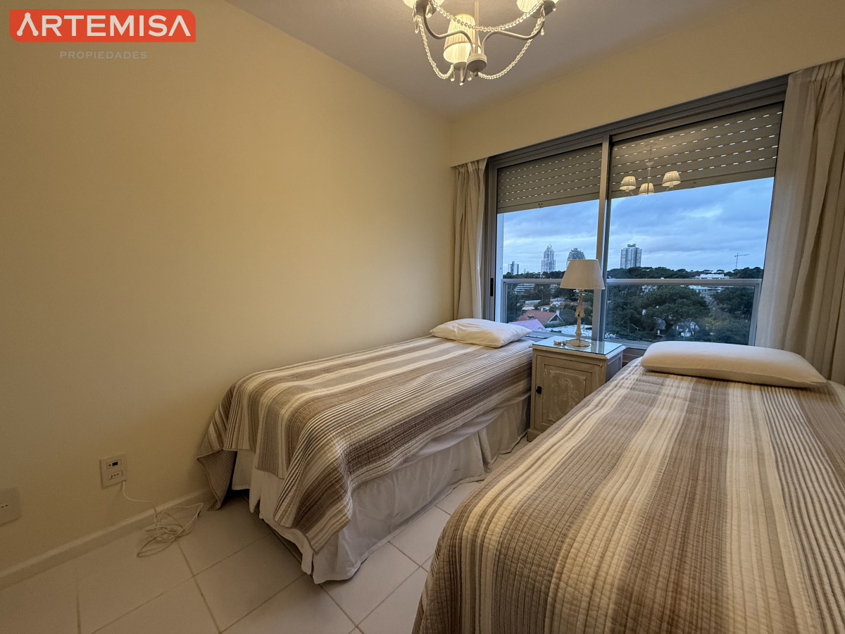 Apartamento ID.853 - Alquiler Temporal  Lincoln Center Punta del Este