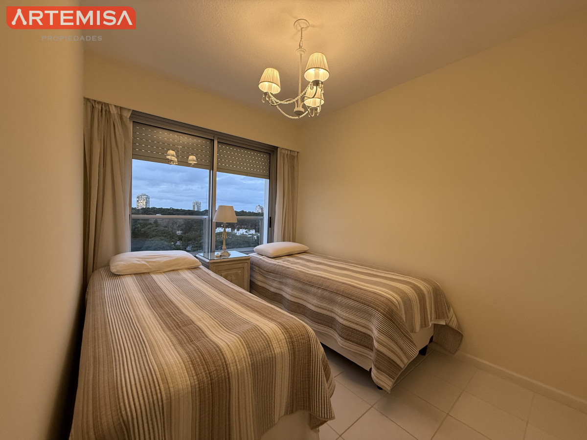 Apartamento ID.853 - Alquiler Temporal  Lincoln Center Punta del Este