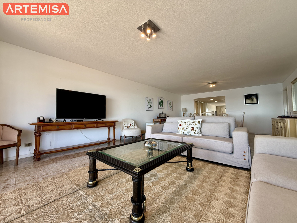 Apartamento ID.909 - Alquiler temporal  Torre El Torreón  Punta del Este