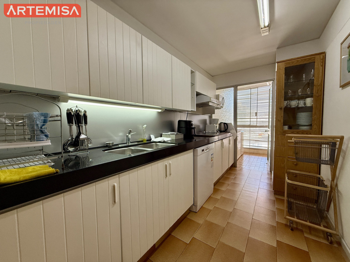 Apartamento ID.909 - Alquiler temporal  Torre El Torreón  Punta del Este