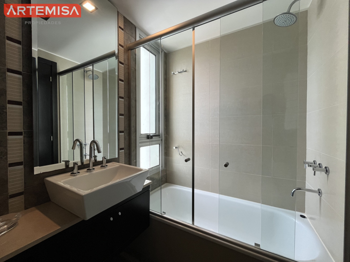 Apartamento ID.662 - Amplio apartamento en venta en torre con servicios 