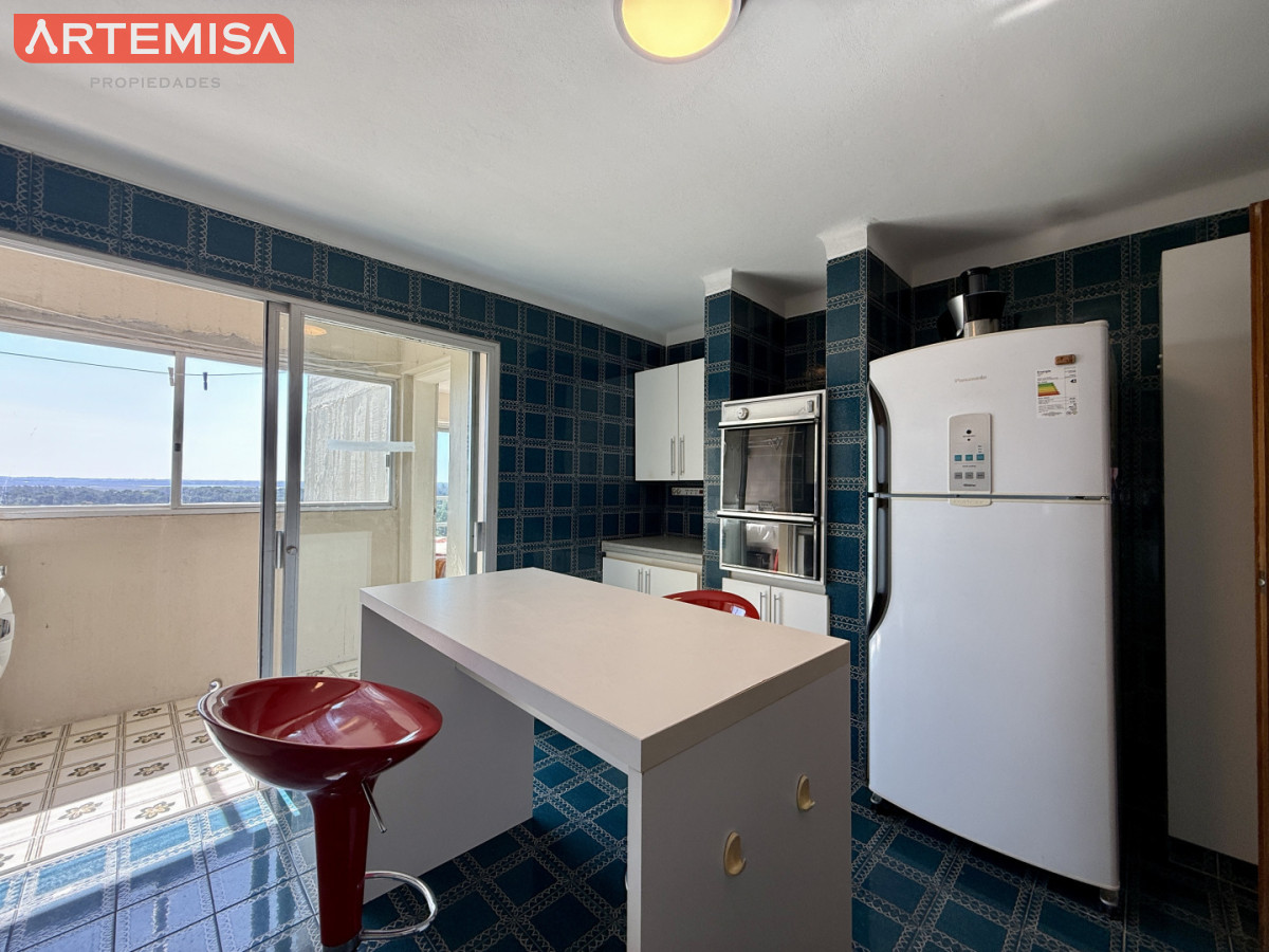 Apartamento ID.911 - Venta de Apartamento  Parquemar Bosque  Parada 15 de Av. Roosevelt, Punta del Este