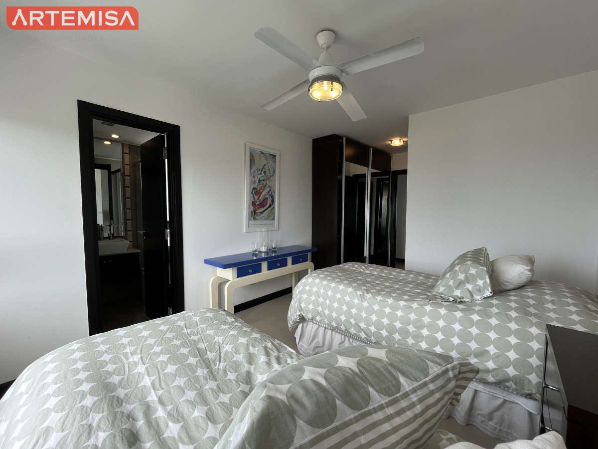 Apartamento ID.662 - Amplio apartamento en venta en torre con servicios 