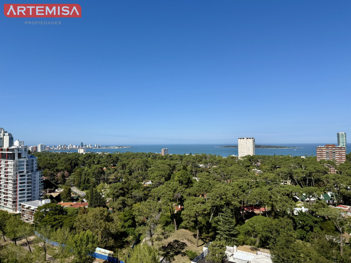 Apartamento ID.911 - Venta de Apartamento  Parquemar Bosque  Parada 15 de Av. Roosevelt, Punta del Este