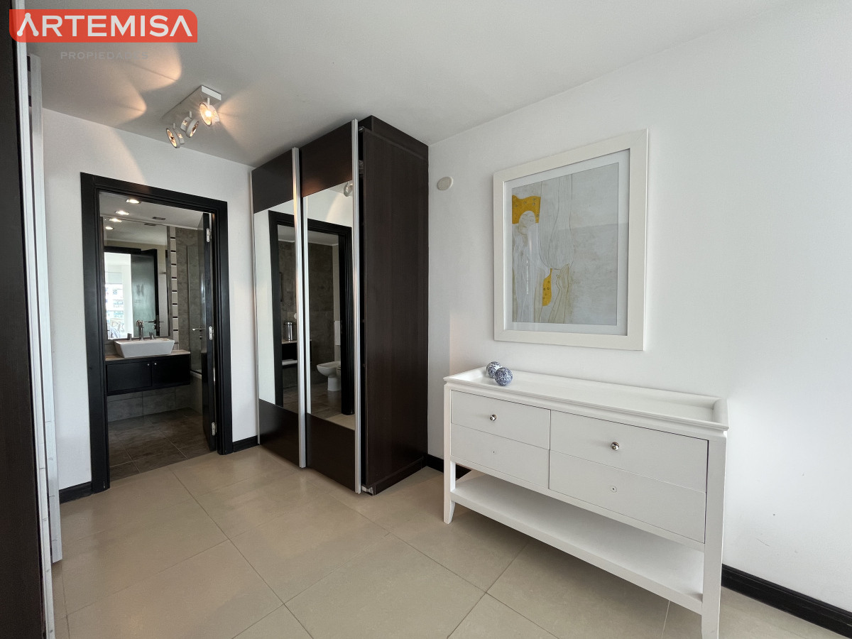 Apartamento ID.662 - Amplio apartamento en venta en torre con servicios 