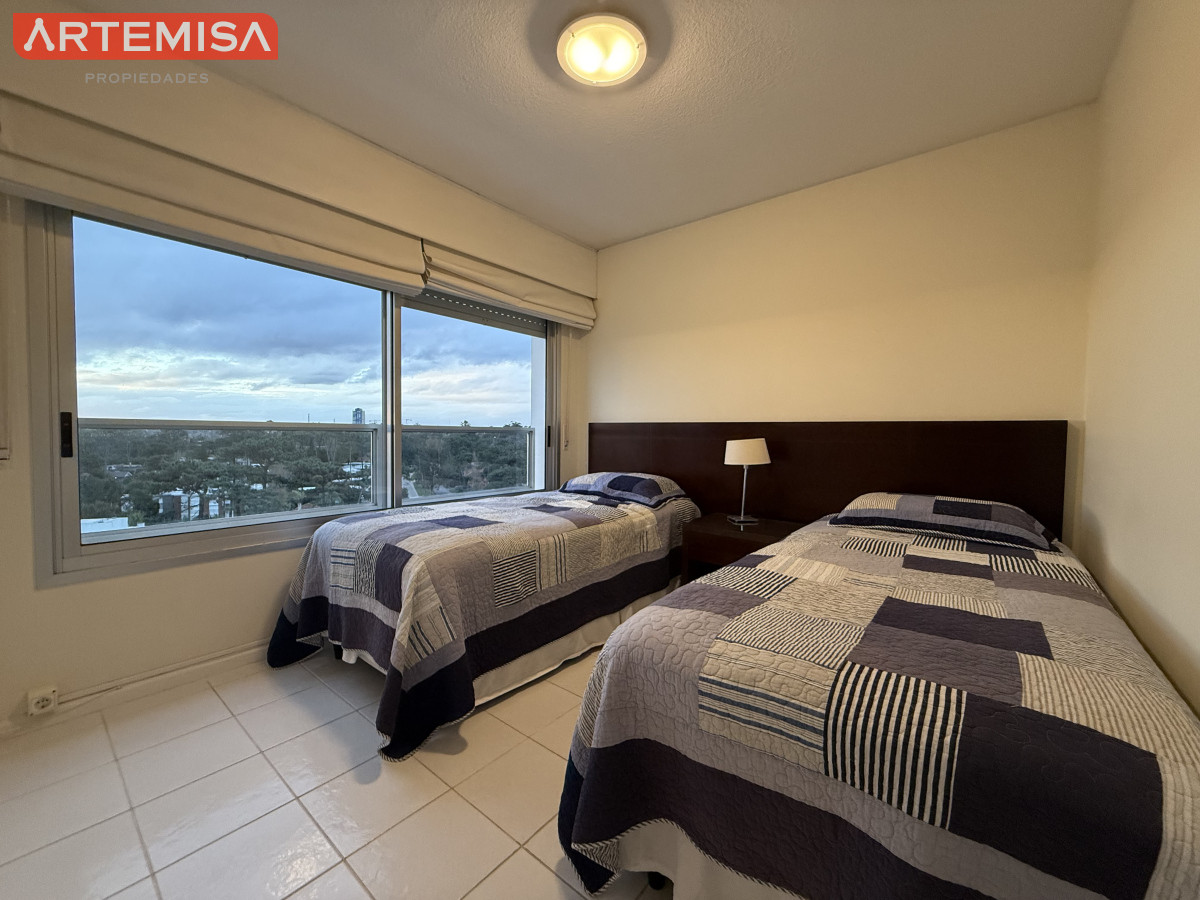 Apartamento ID.853 - Alquiler Temporal  Lincoln Center Punta del Este