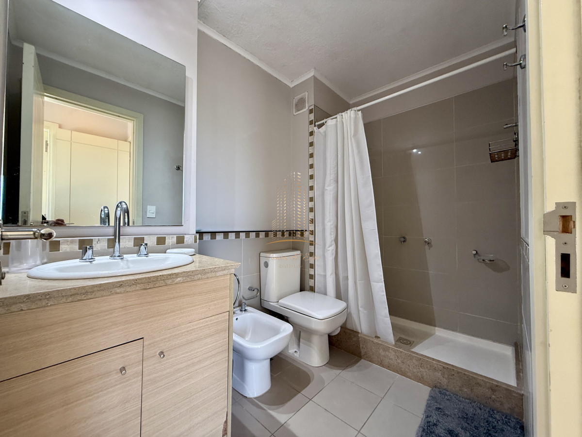 Apartamento ID.1034 - Apartamento en venta en Punta del Este con todos los servicios