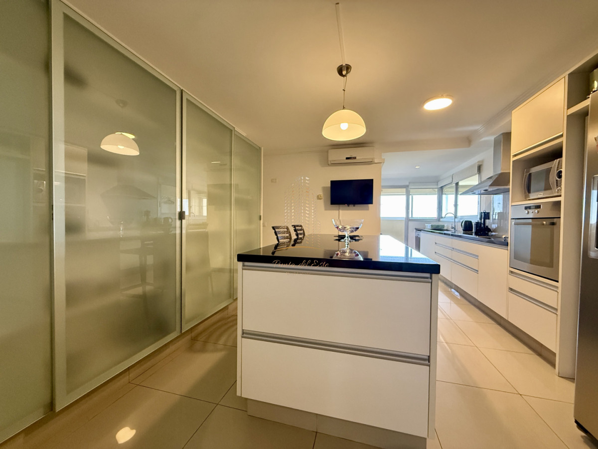 Apartamento ID.856 - Apartamento frente al mar, en Punta del Este para alquiler temporal