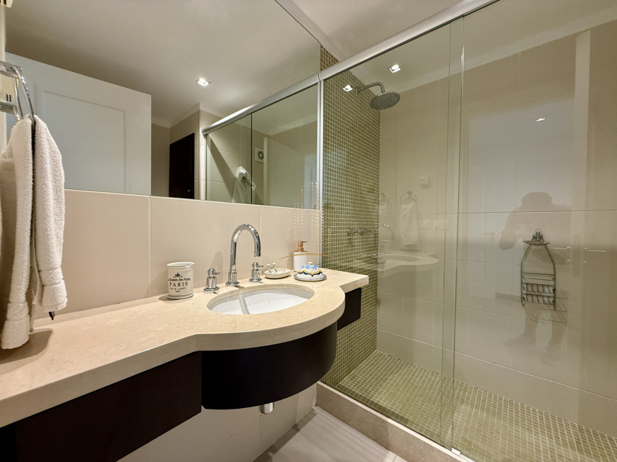 Apartamento ID.856 - Apartamento frente al mar, en Punta del Este para alquiler temporal