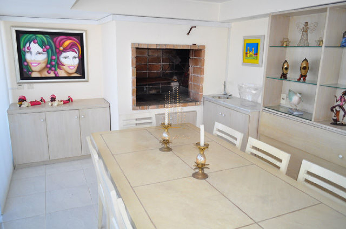 Apartamento ID.819 - Apartamento en playa brava para alquiler temporal en Punta del Este