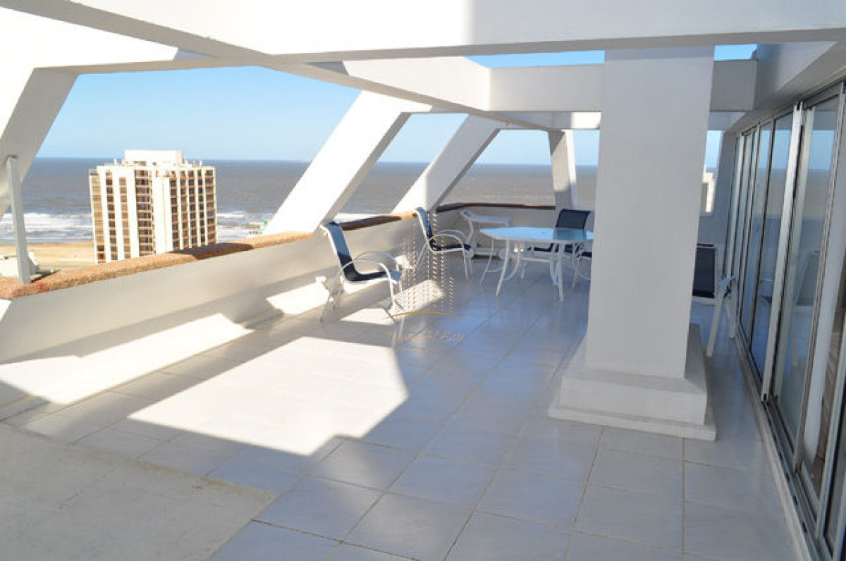 Apartamento ID.819 - Apartamento en playa brava para alquiler temporal en Punta del Este