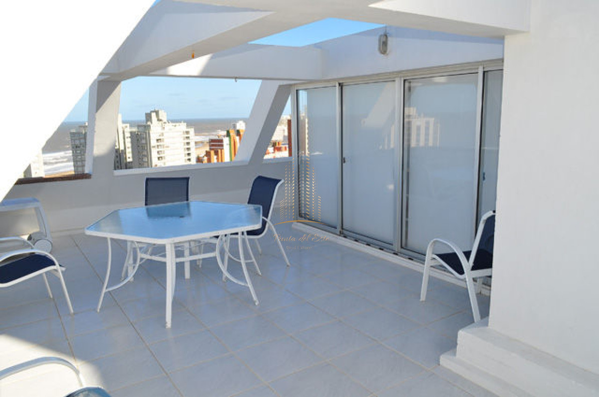Apartamento ID.819 - Apartamento en playa brava para alquiler temporal en Punta del Este