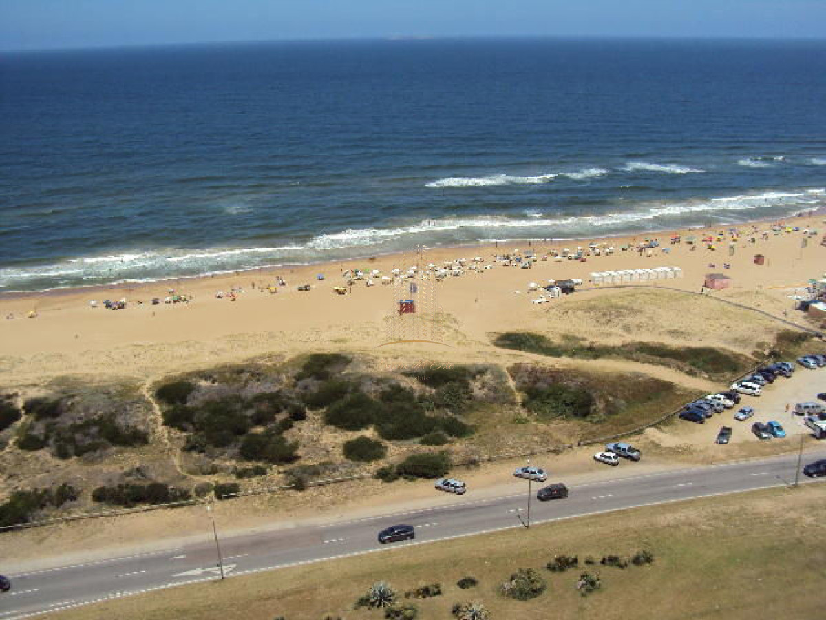 Apartamento ID.856 - Apartamento frente al mar, en Punta del Este para alquiler temporal